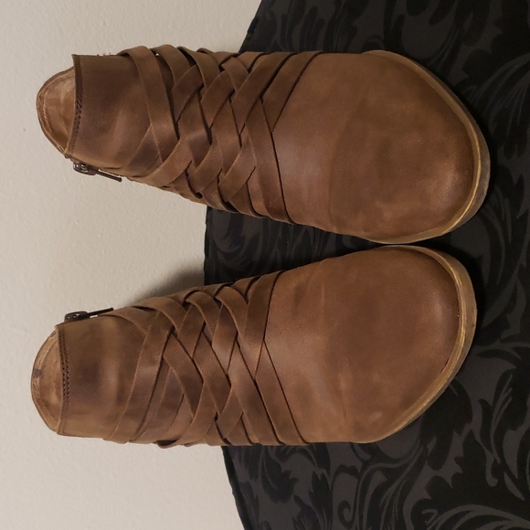 Women's boots - Picture 3 of 4